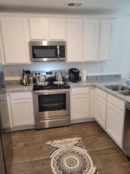 Sc 3755 New 2 Bedroom Townhouse Ft Jackson & Usc Columbia Exterior photo