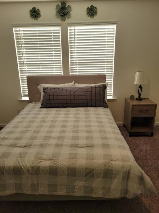 Sc 3755 New 2 Bedroom Townhouse Ft Jackson & Usc Columbia Exterior photo